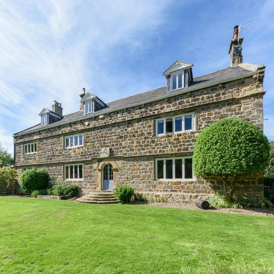 10 Bed Stunning House In Village, With Hot Tub Ovingham Buitenkant foto