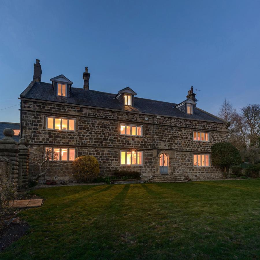 10 Bed Stunning House In Village, With Hot Tub Ovingham Buitenkant foto