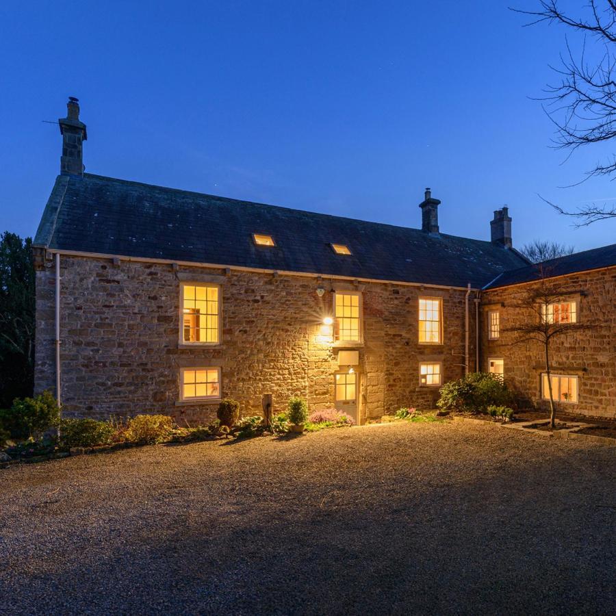 10 Bed Stunning House In Village, With Hot Tub Ovingham Buitenkant foto