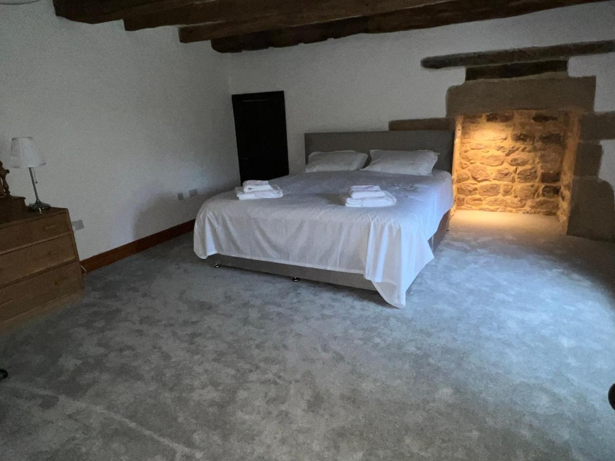 10 Bed Stunning House In Village, With Hot Tub Ovingham Buitenkant foto