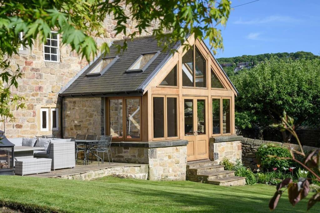 10 Bed Stunning House In Village, With Hot Tub Ovingham Buitenkant foto