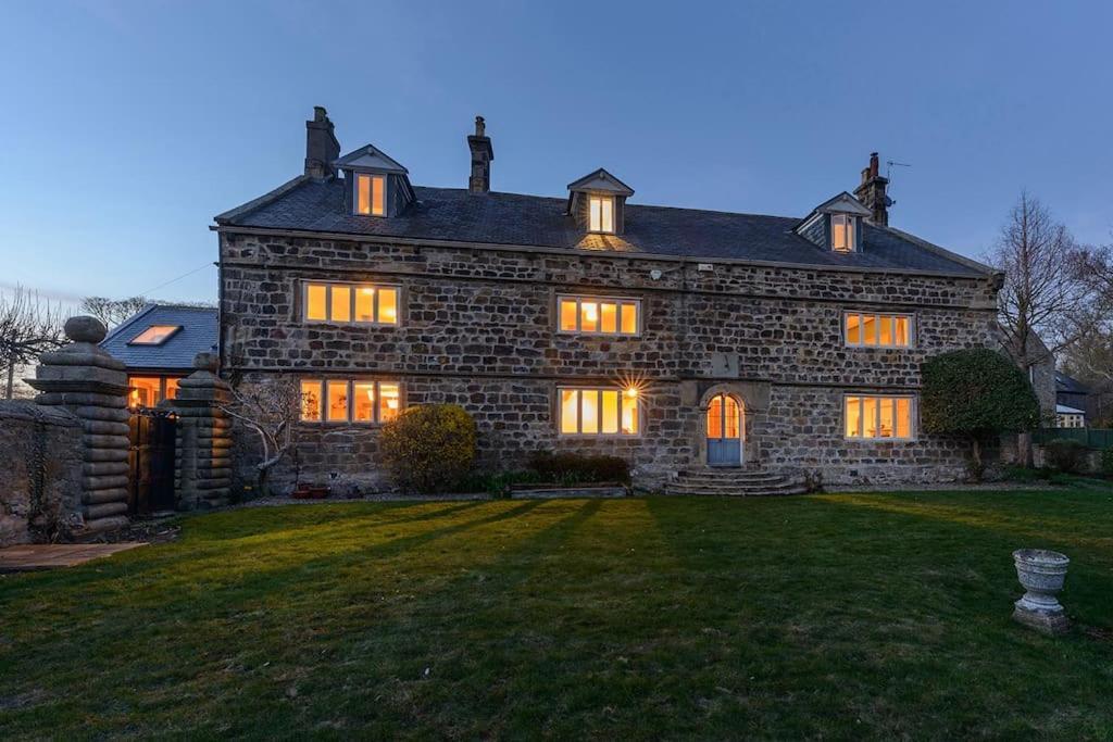 10 Bed Stunning House In Village, With Hot Tub Ovingham Buitenkant foto